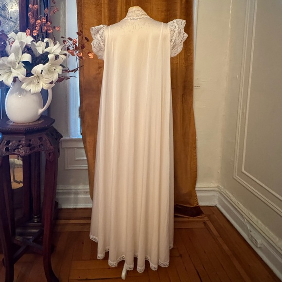 Petite Miss Elaine Vintage Bridal Lace Edged Robe And Slip Peignoir Set - Picture 7 of 15